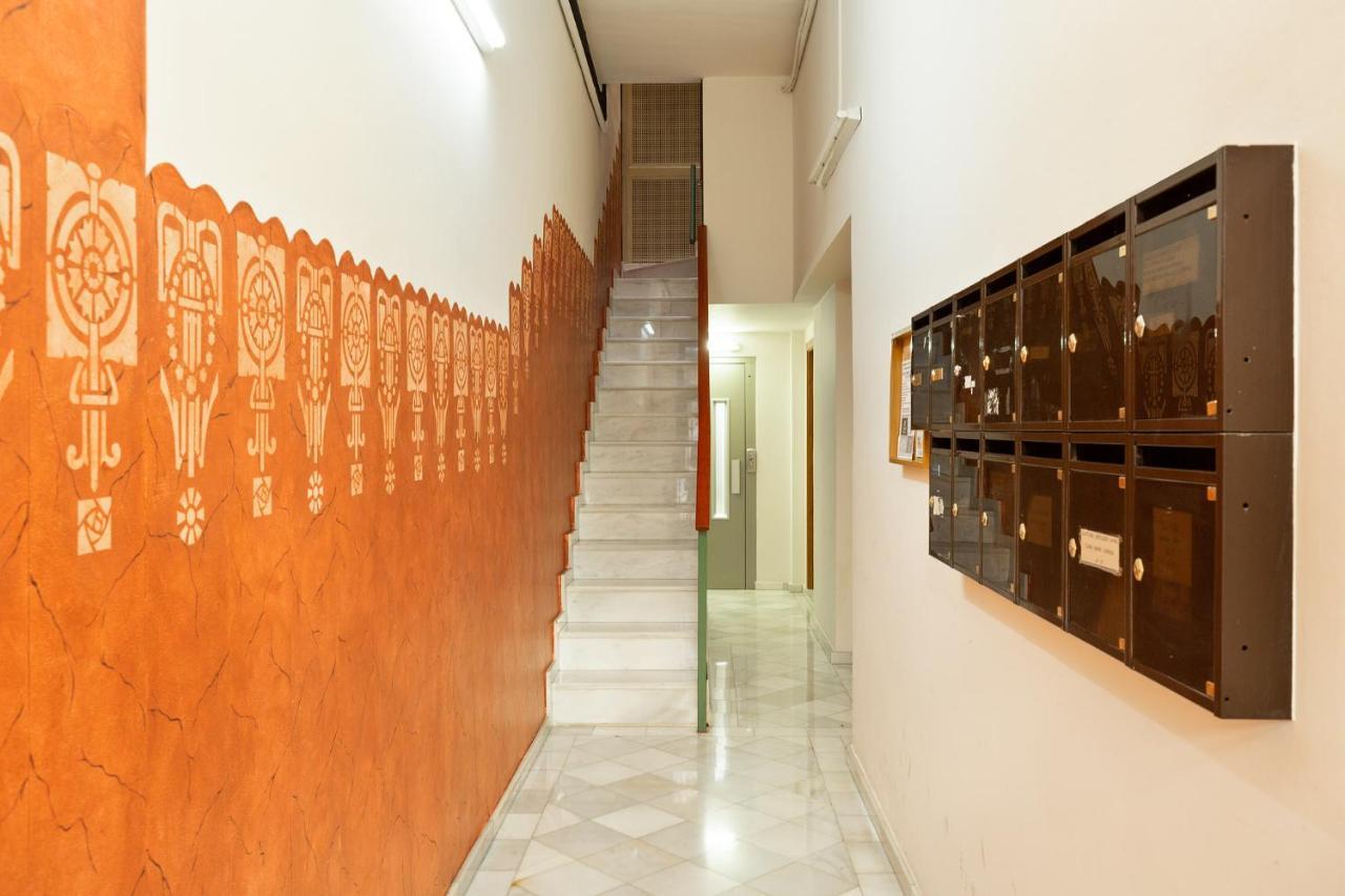 Stay U-Nique Apartments Consell Barcelona Exterior photo
